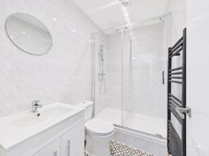 Photo 16- click for photo gallery